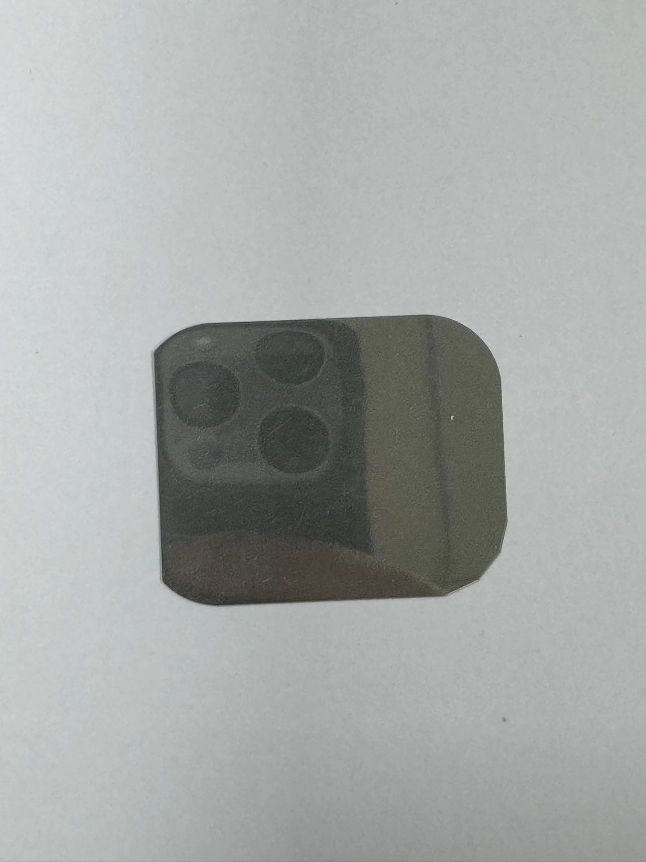什么是异形偏光片？它在显示技术中的作用是什么？